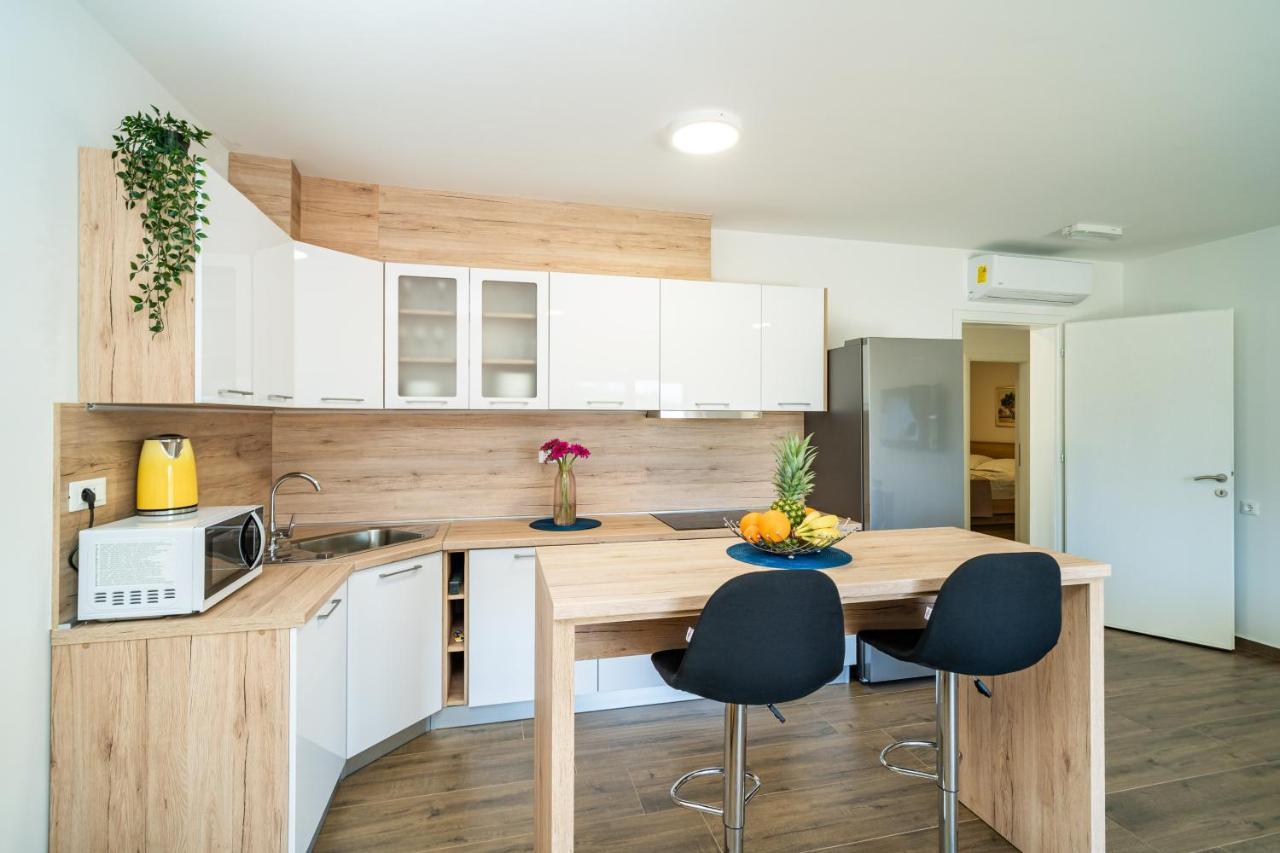 Blue Bay Apartment Дубровник Екстериор снимка