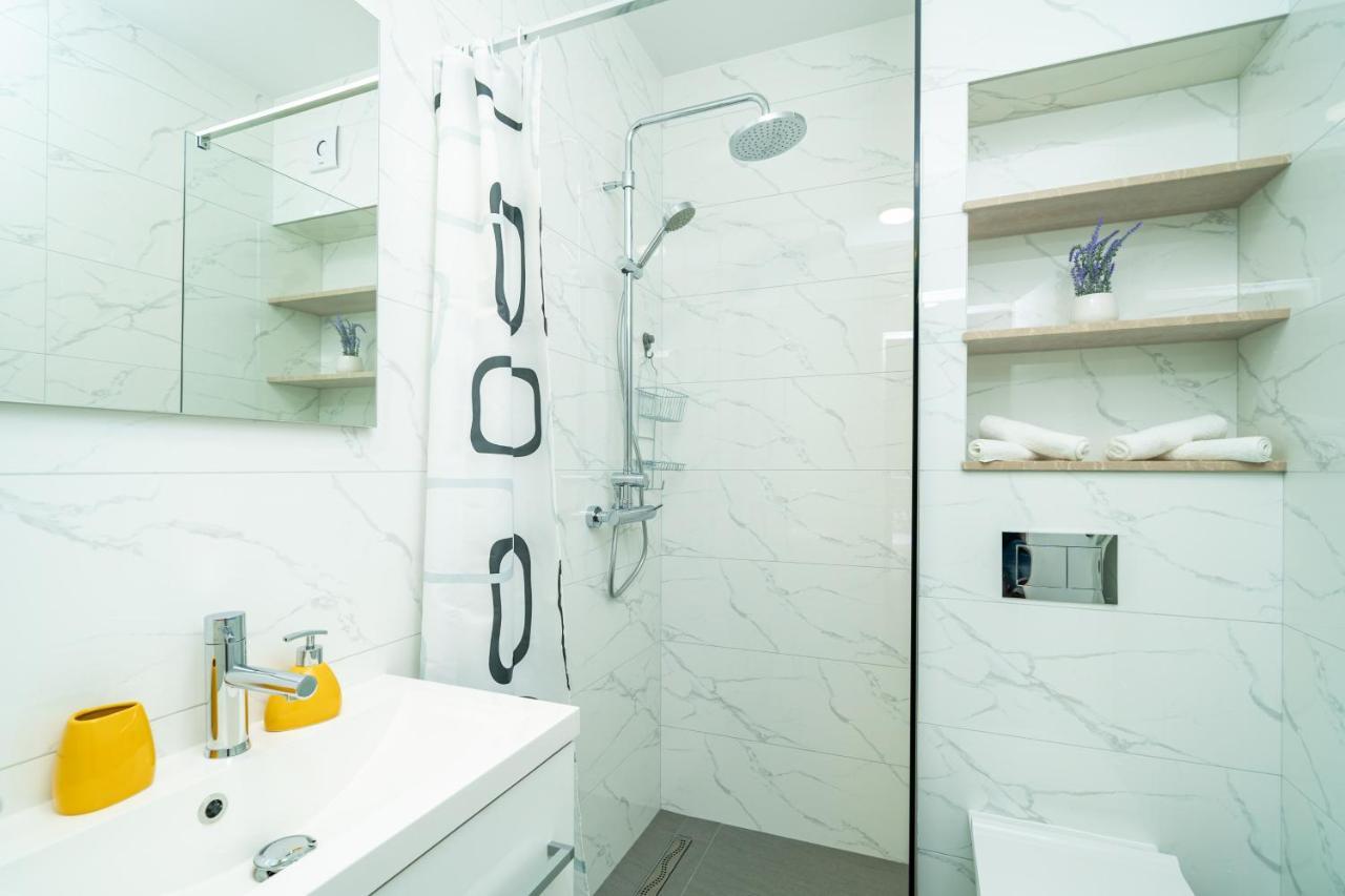 Blue Bay Apartment Дубровник Екстериор снимка
