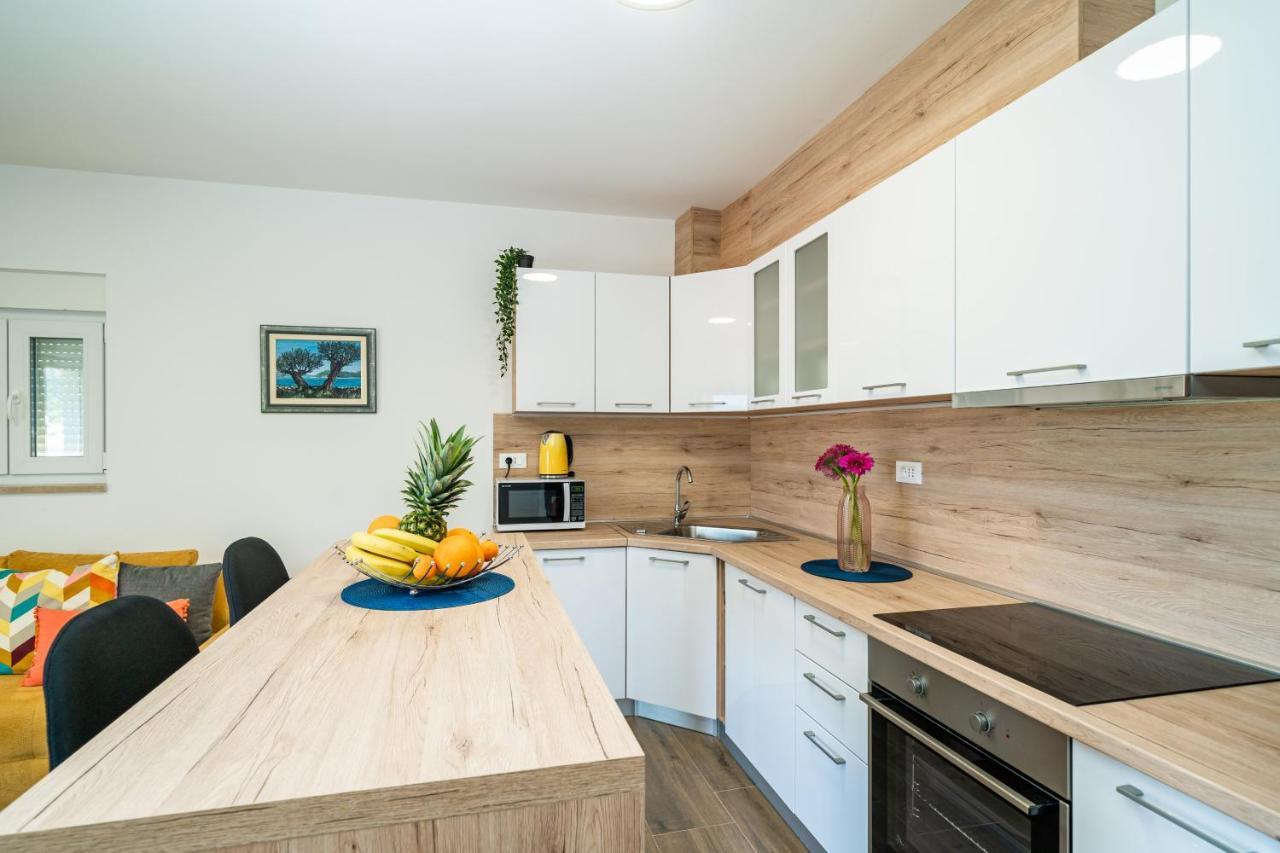 Blue Bay Apartment Дубровник Екстериор снимка
